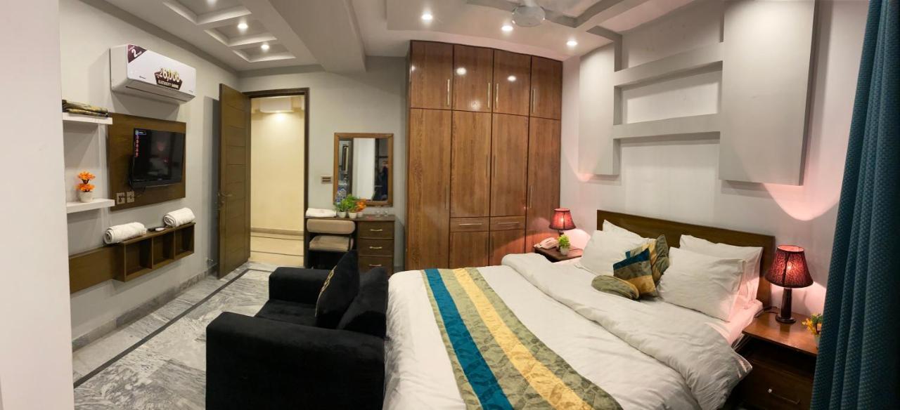 Hotel Holiday Lahaur Zewnętrze zdjęcie